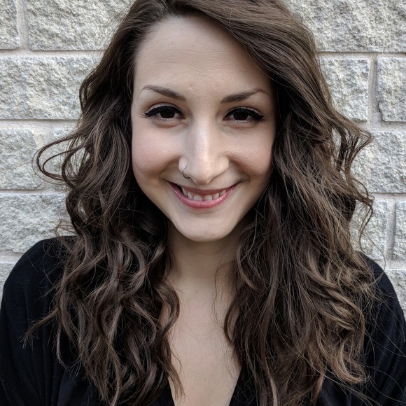 Meet your Posher, Jess - Picture 1 of 1